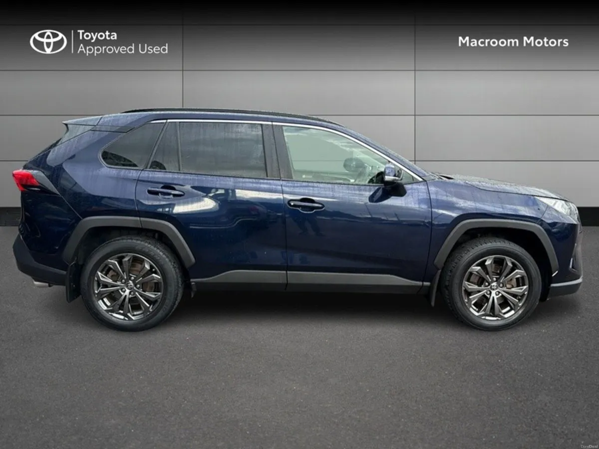 Toyota RAV4 RAV4 HYBRID SOL 4DR AUTO - Image 3