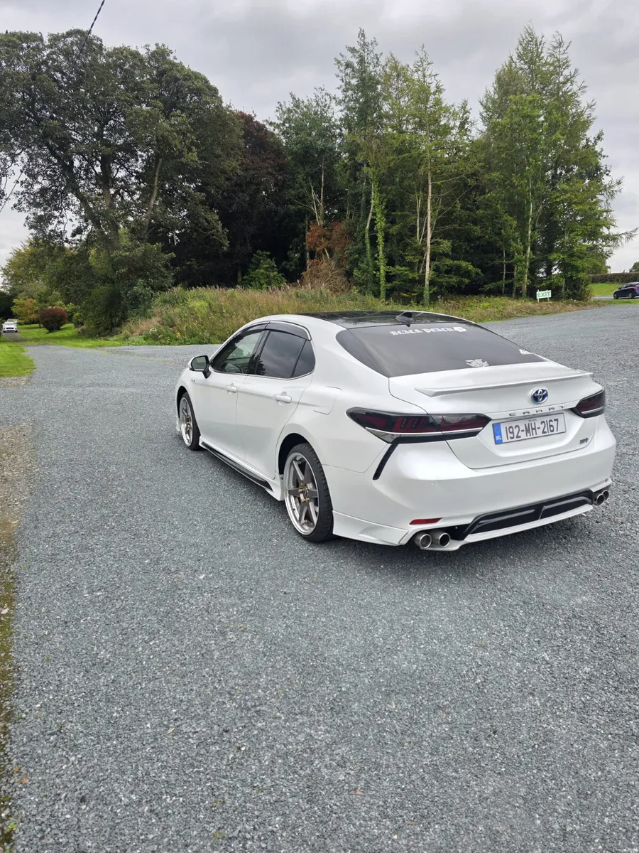Toyota camry 2.5 petrol hybrid ( new 2 year NCT ) - Image 3