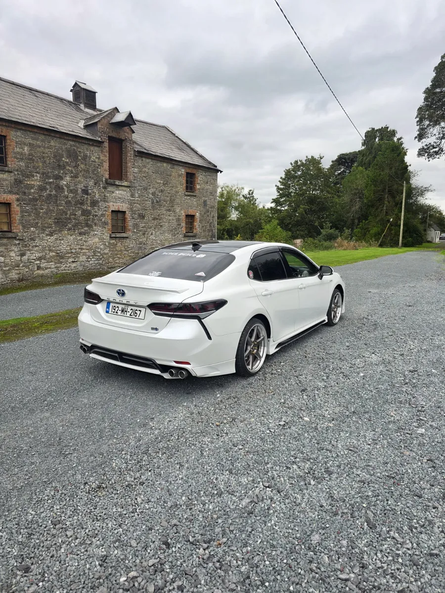 Toyota camry 2.5 petrol hybrid ( new 2 year NCT ) - Image 6