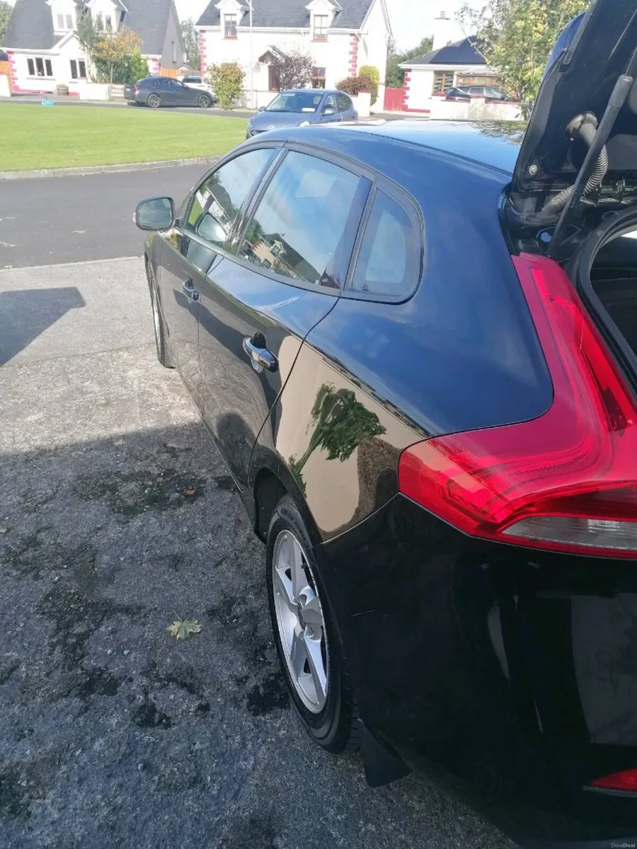 Volvo V40 D2 - Image 3