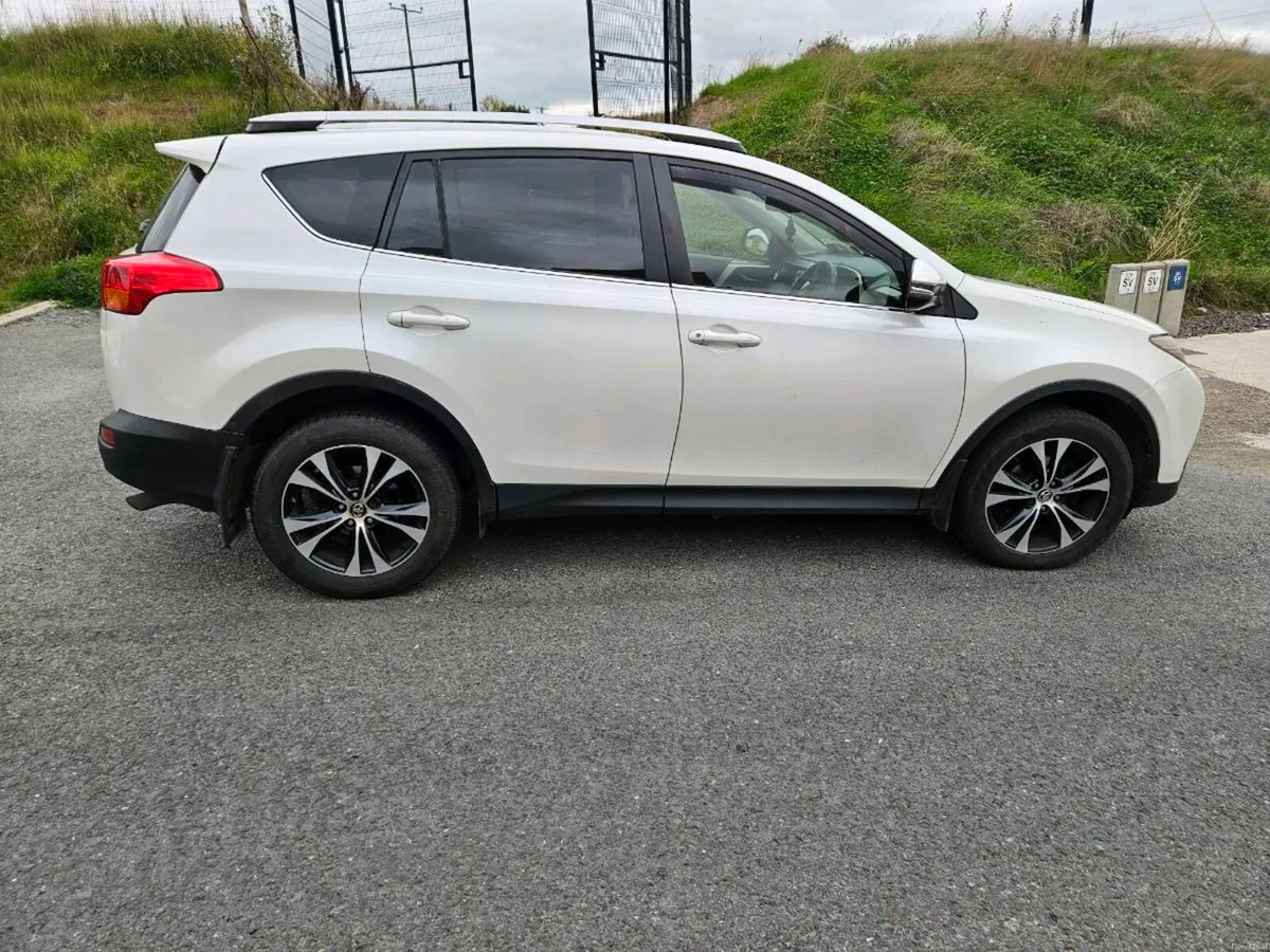 Toyota Rav4 2.0 D4D 4WD 
4×4
6 speed manual
New NC - Image 4