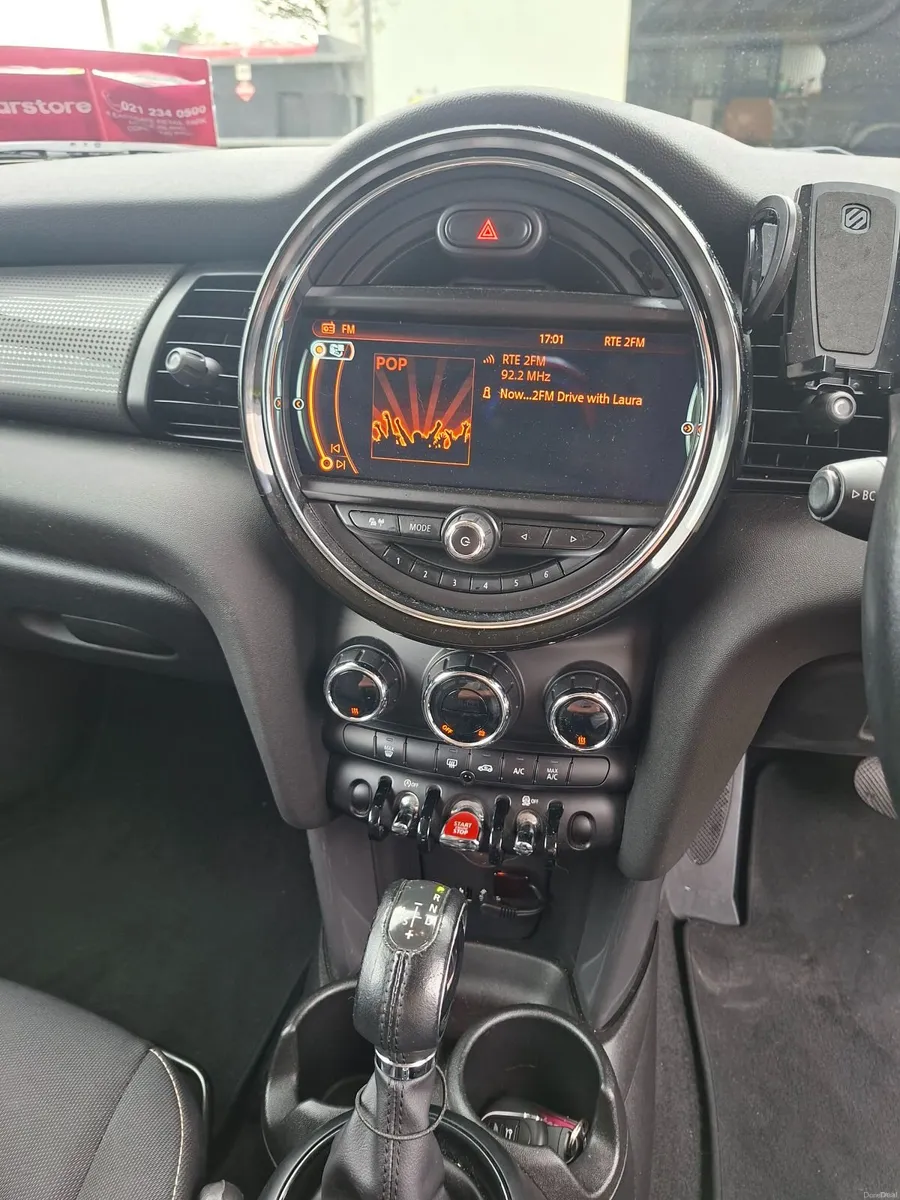Mini Cooper 2017 - Image 6