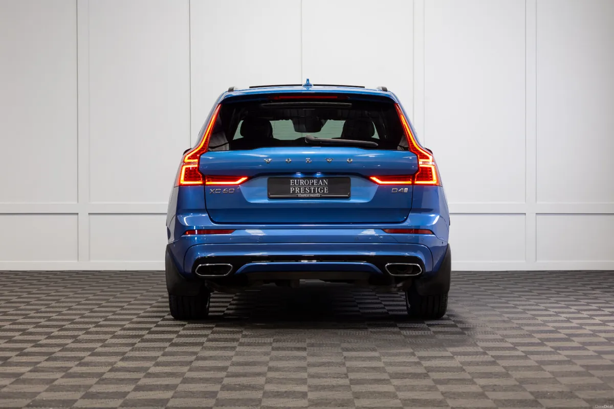 2020 Volvo XC60 R-Design Pro - Image 5