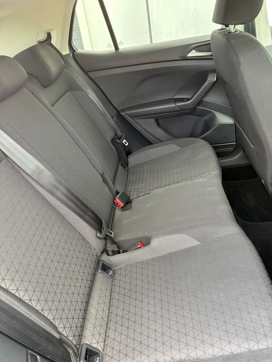 Volkswagen T-Cross 2024 - Image 6