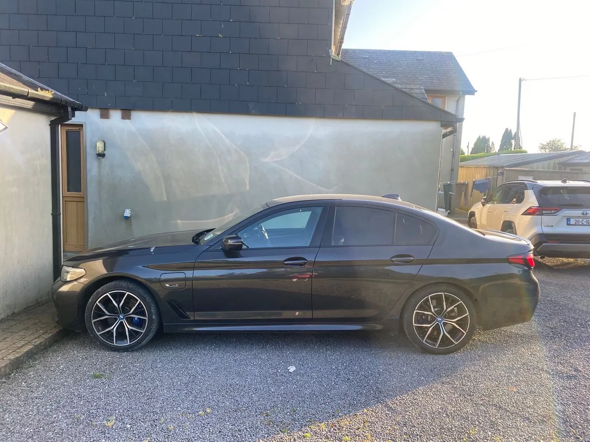 BMW 530e M Sport - Image 2
