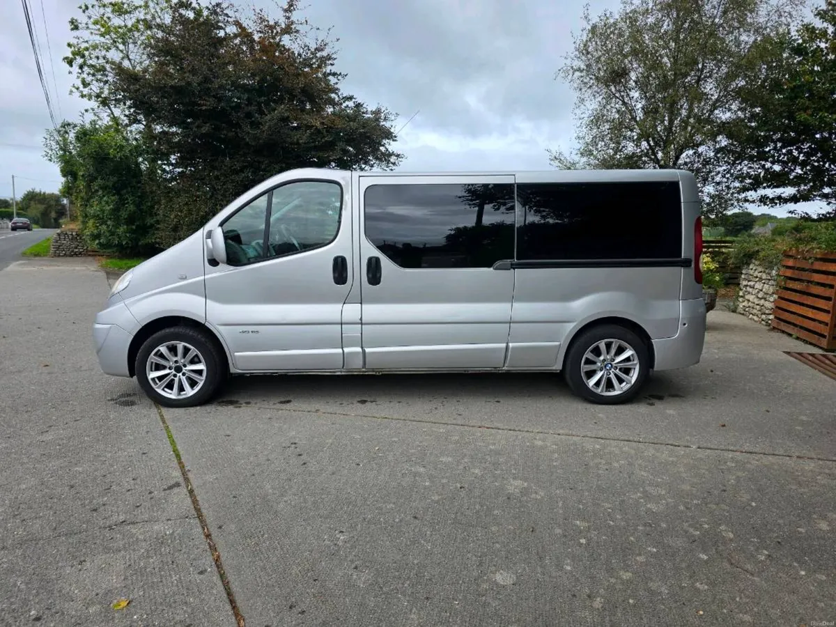 Renault trafic minibus - Image 4