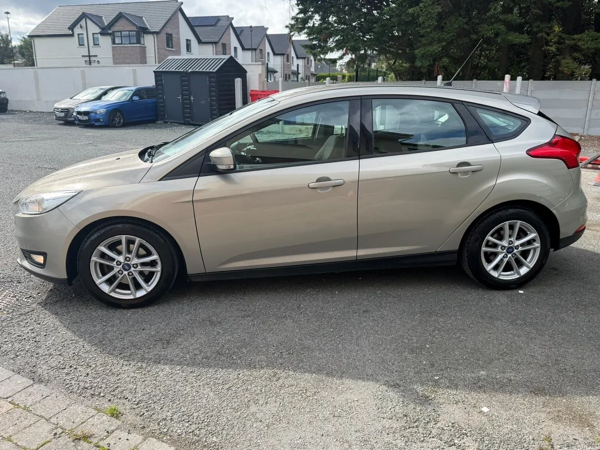 Ford Focus 1.0 - Image 5