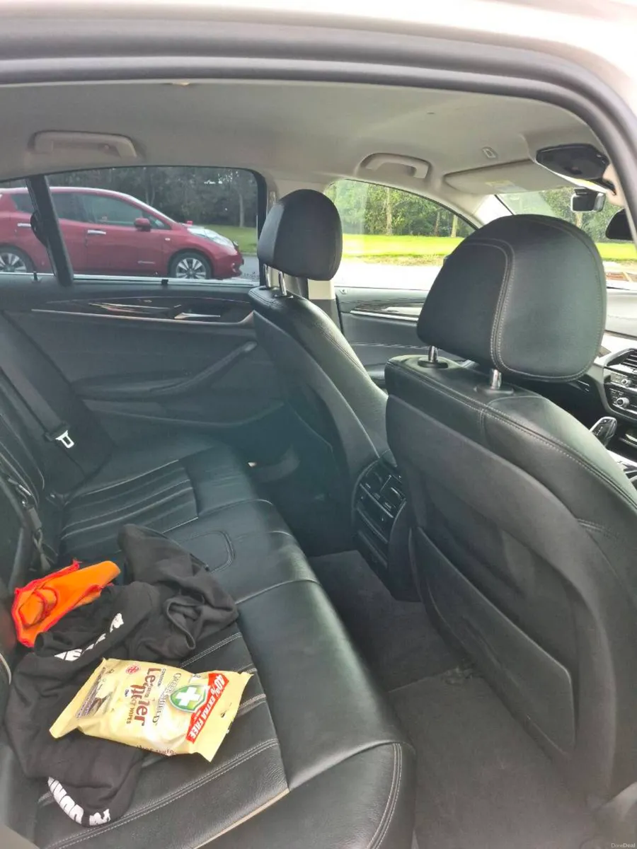 172 BMW 530e **Top Spec** - Image 4
