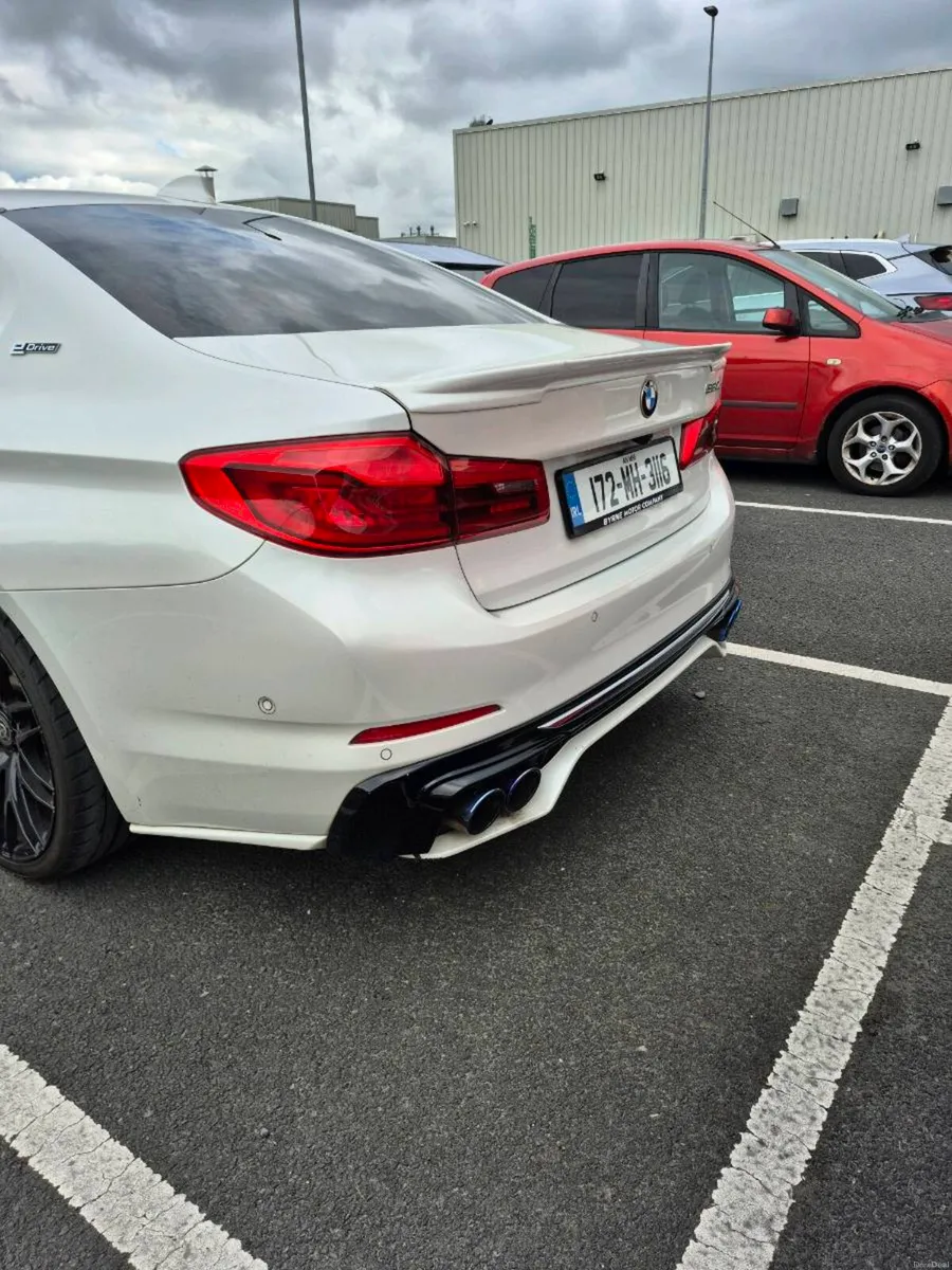 172 BMW 530e **Top Spec** - Image 6