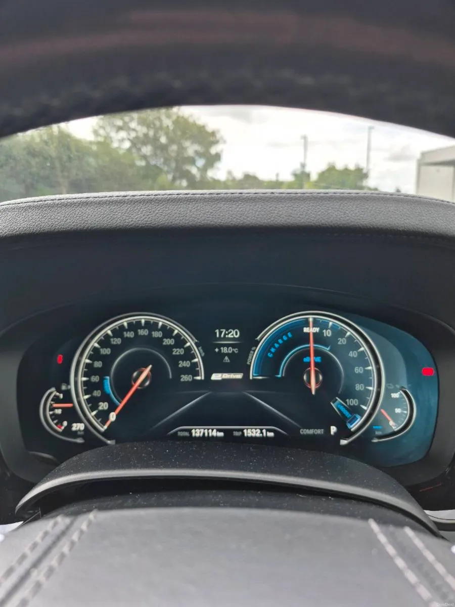 172 BMW 530e **Top Spec** - Image 2