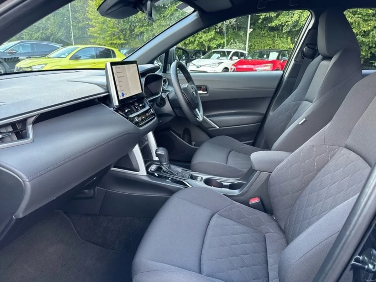 Toyota Corolla Cross COROLLA CROSS LUNA SPORT - Image 6