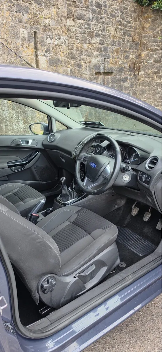 Ford fiesta - Image 3