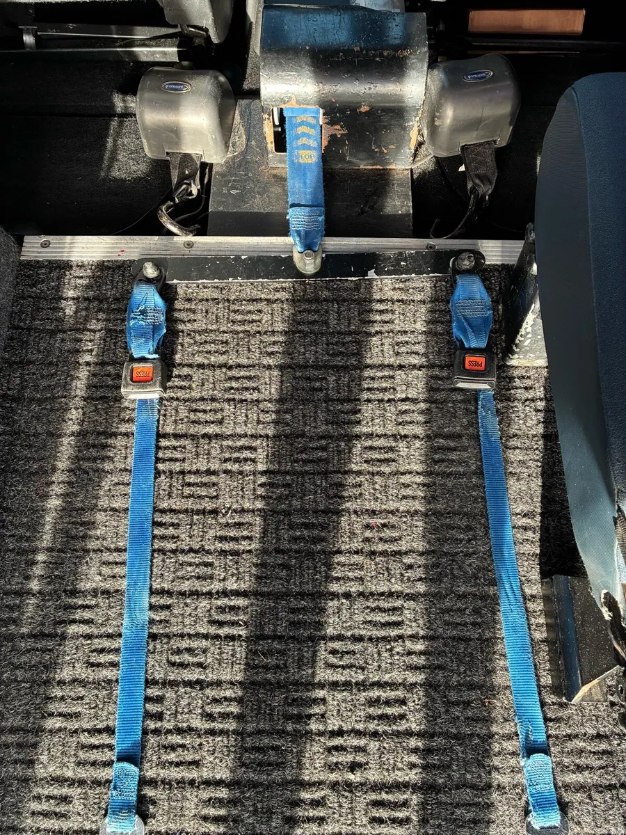 Citron Berlingo wheelchair accessible - Image 6