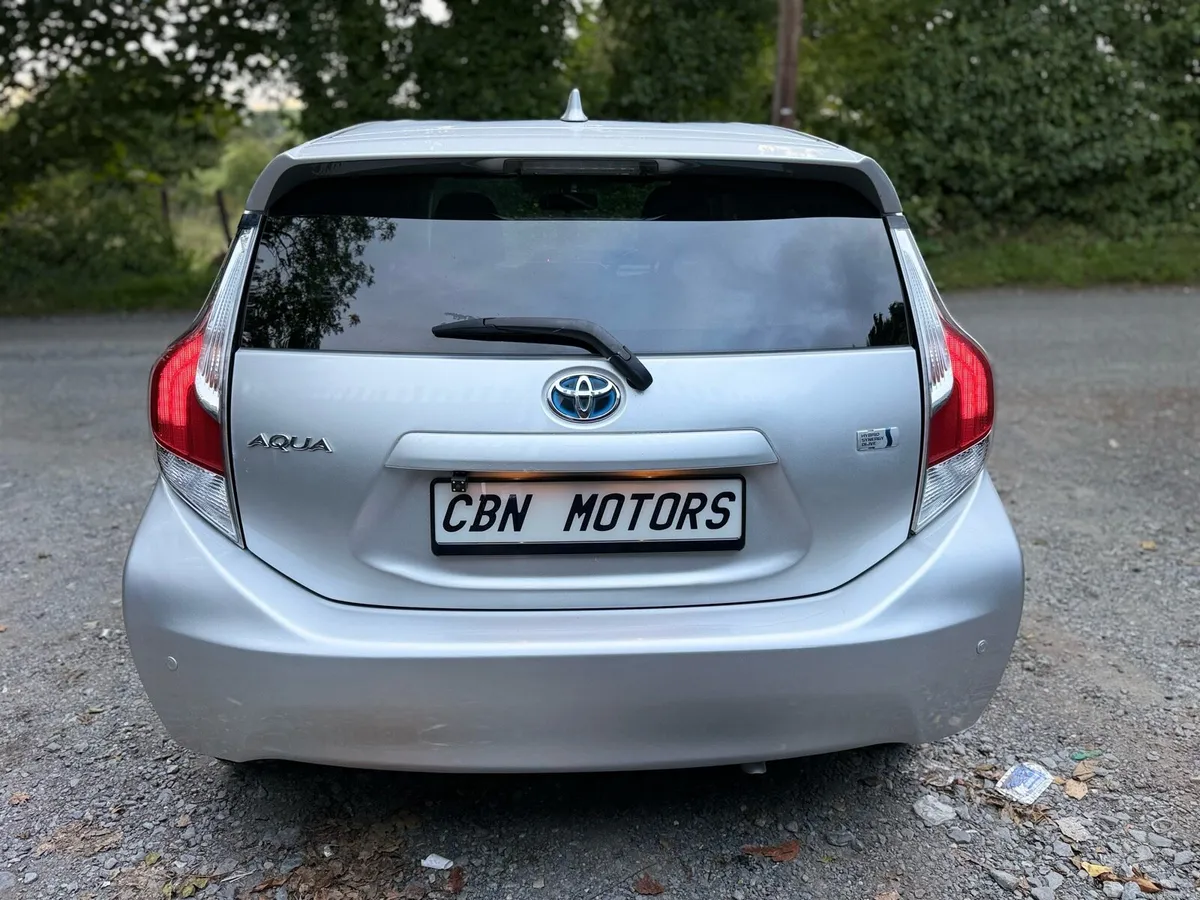 2015 Toyota Aqua 1.5 Petrol Hybrid Automatic 155k - Image 4
