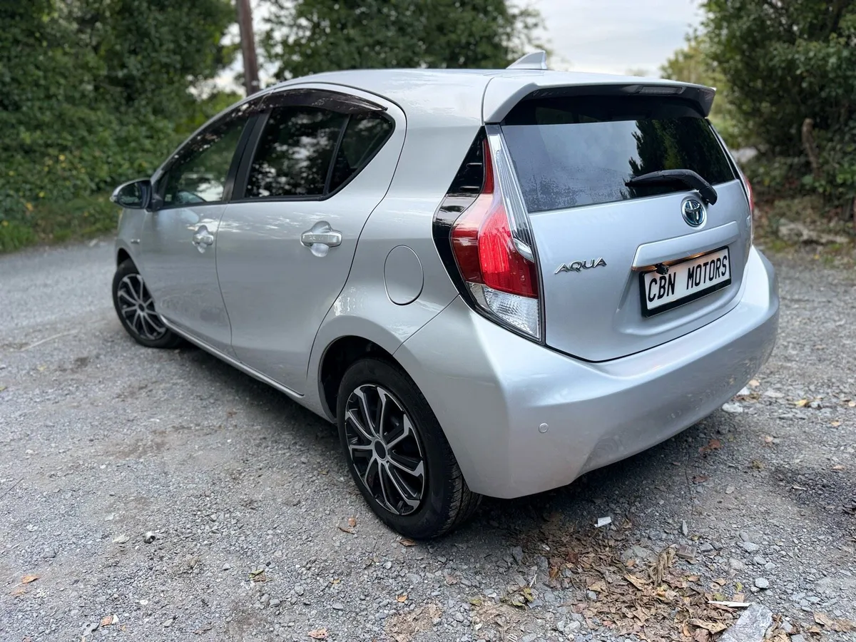 2015 Toyota Aqua 1.5 Petrol Hybrid Automatic 155k - Image 5