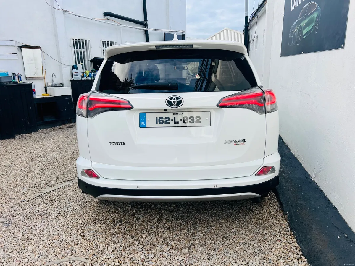 2016 Toyota RAV4 2.0 D4D LUNA SPORT - Image 4