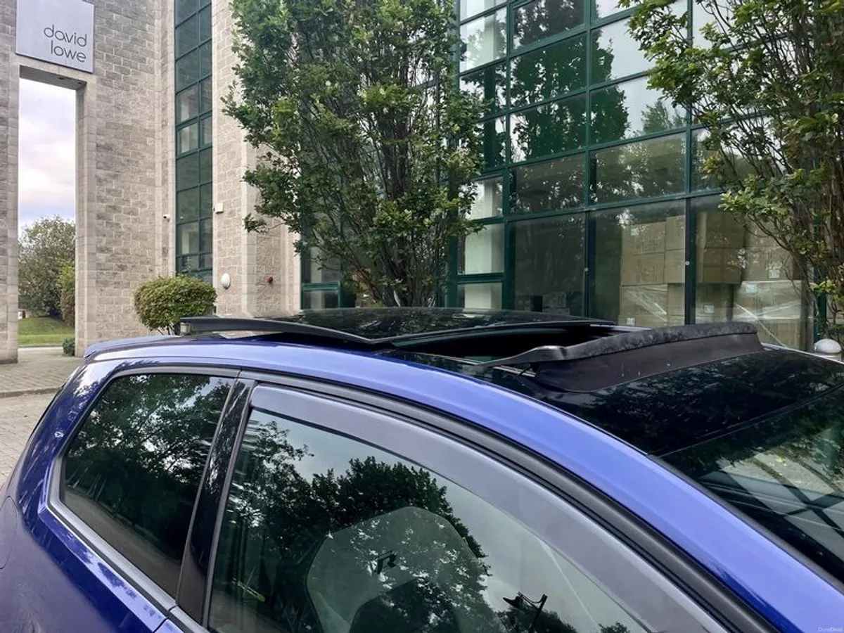 2015 Volkswagen Golf R 2.0 TSI - Image 6
