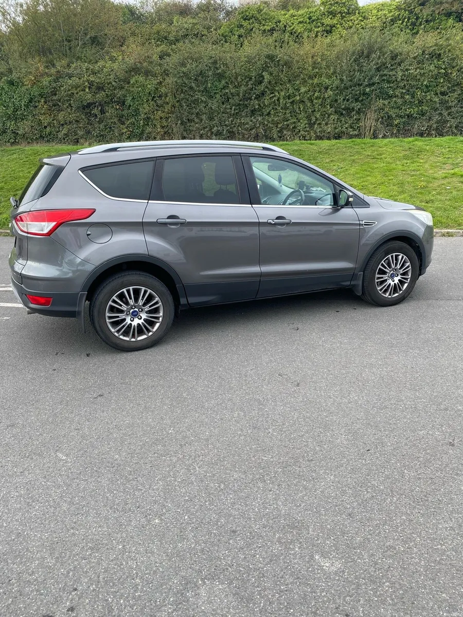Ford Kuga 2.0 diesel TDCi Titanium 5DR 2WD - Image 2