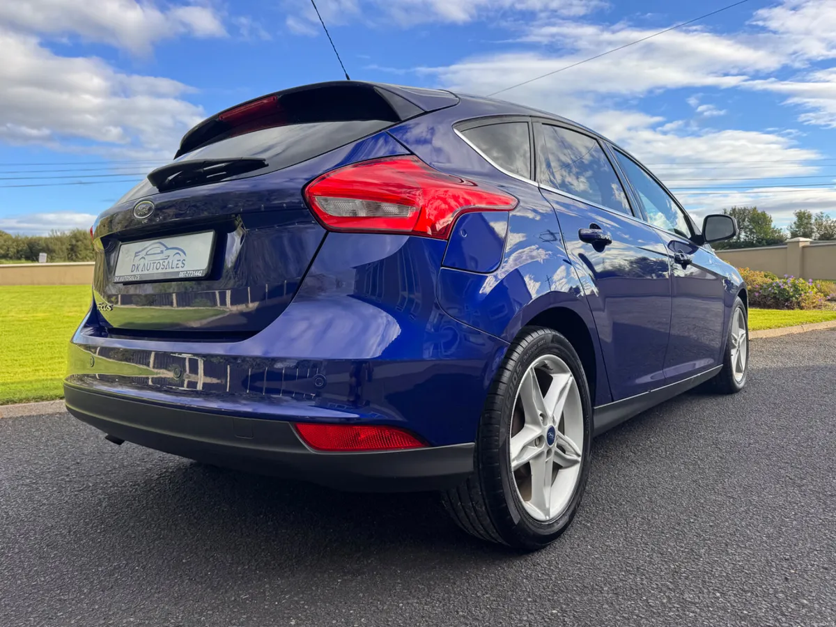 2017 Ford Focus Titanium - Image 3