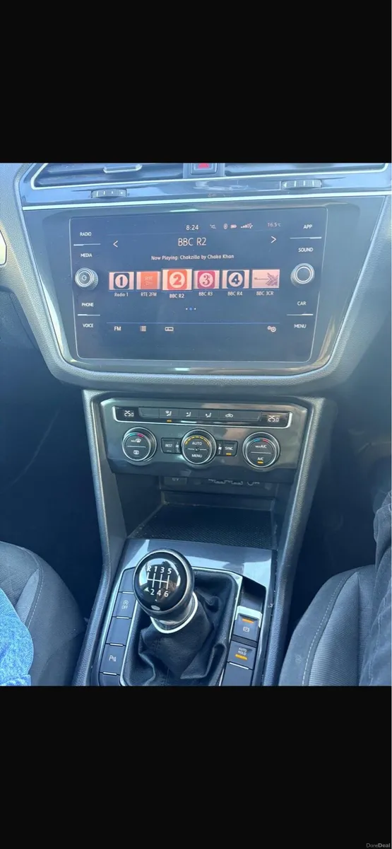 Volkswagen Tiguan - Image 6