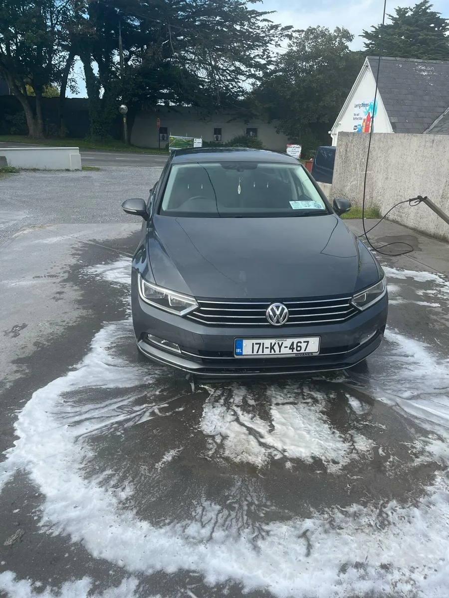 VW Passat - Image 1