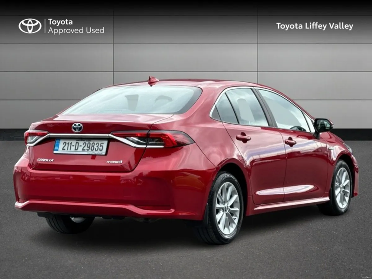 Toyota Corolla COROLLA HYBRID LUNA SALOON - Image 2