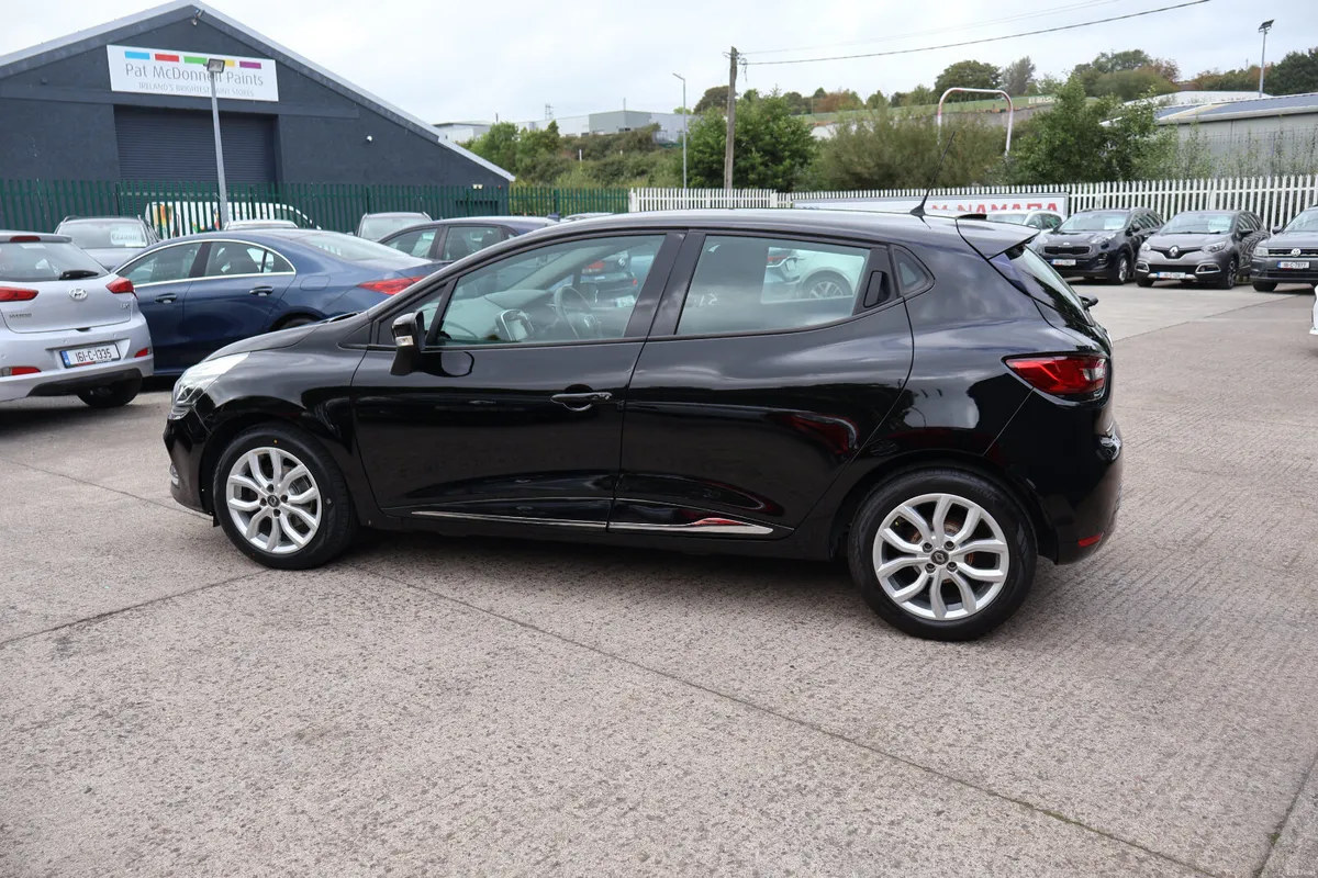 Renault Clio Dynamique New Timing Belt & Tyres! - Image 6
