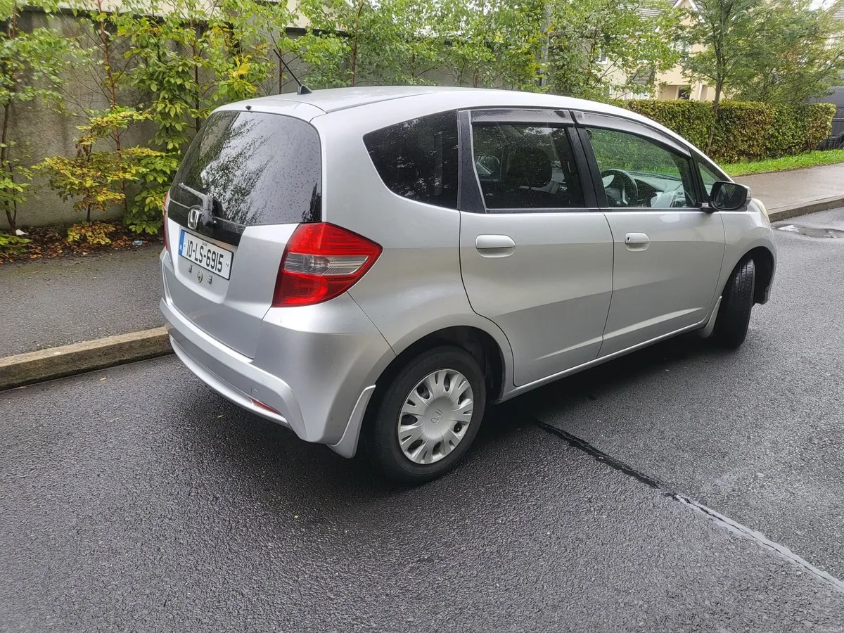 Honda Fit 2010 - Image 1