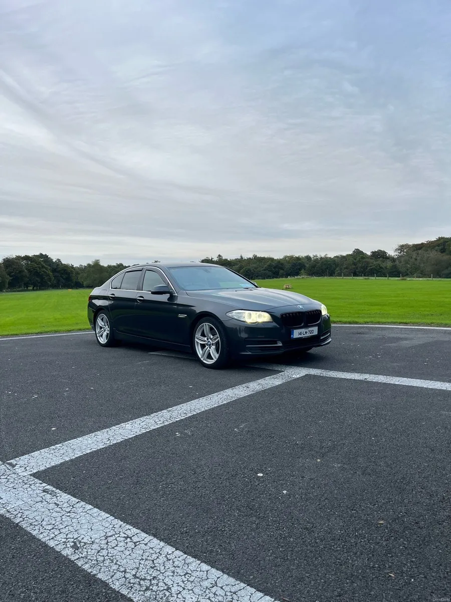 BMW 5 series F10 - Image 2