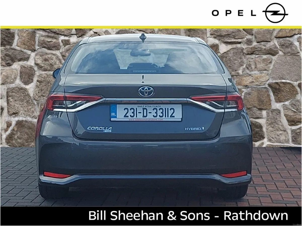 Toyota Corolla 1.8 Hybrid Luna Saloon - Image 5
