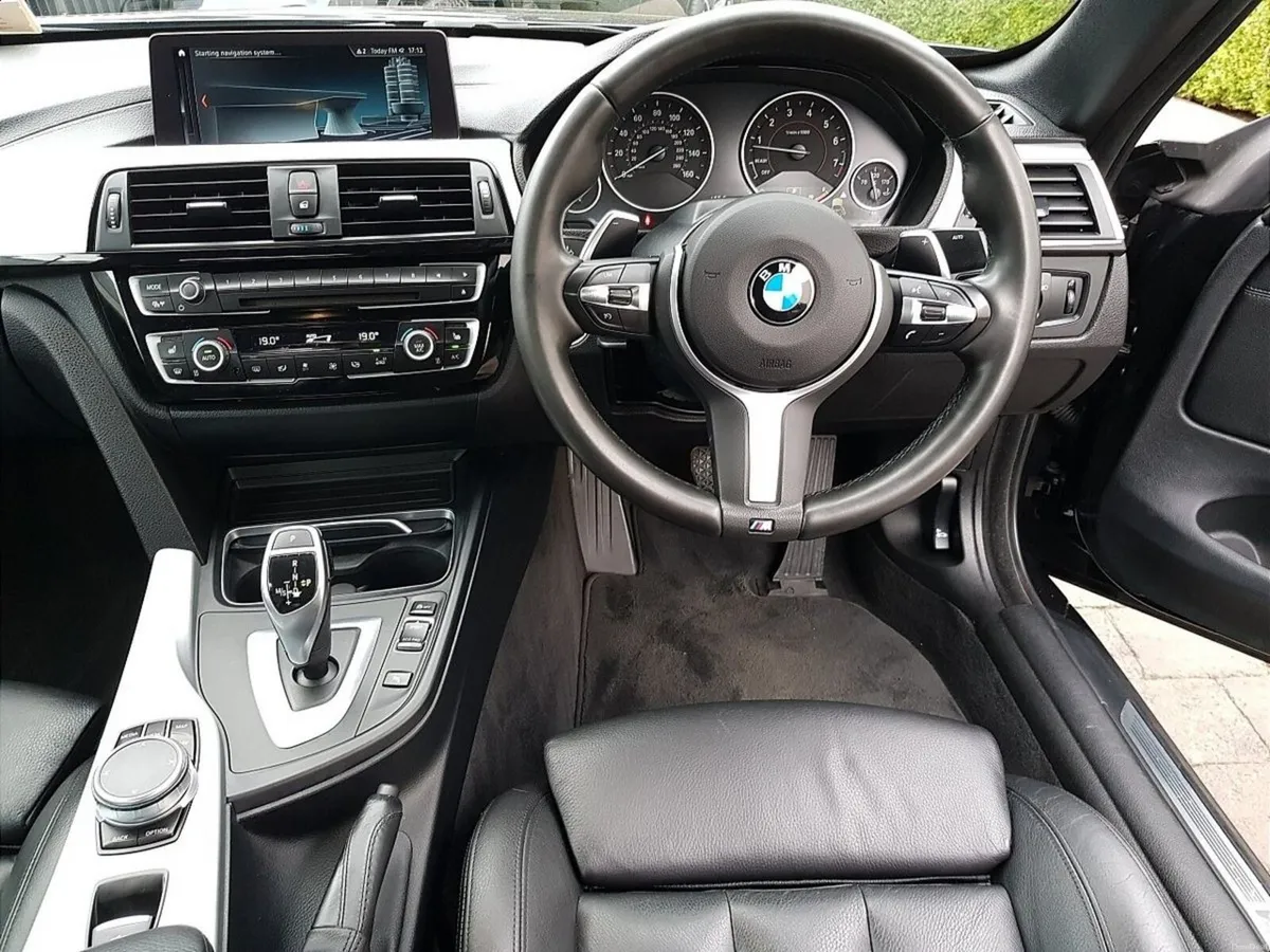 BMW 4-Series 420i M Sport Convertible - Image 5