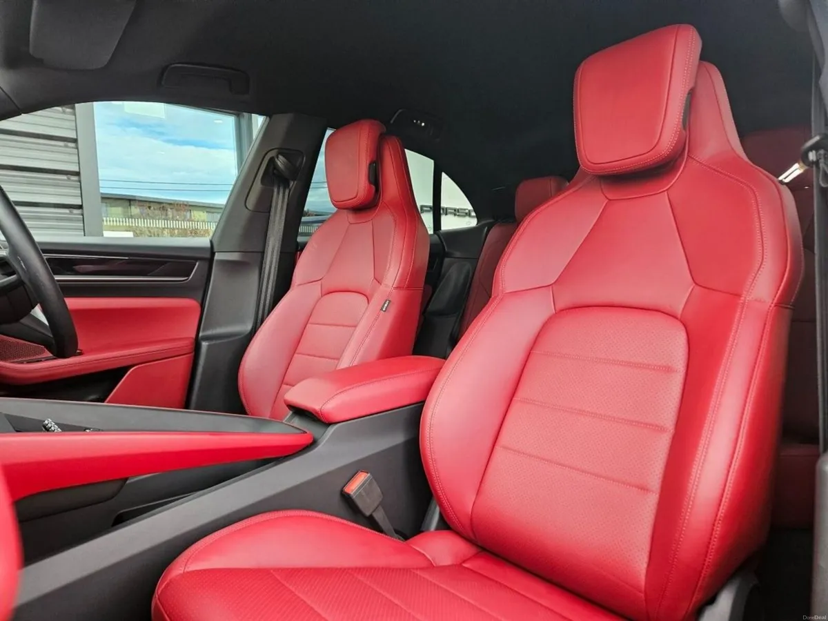 Porsche Macan Electric - Image 5