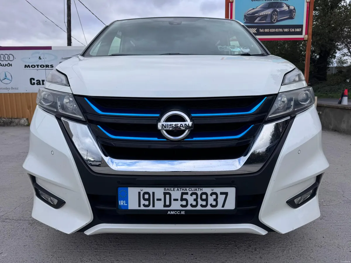 191 Nissan Serena 2.0Petrol Plug-in Hybrid 360 - Image 3