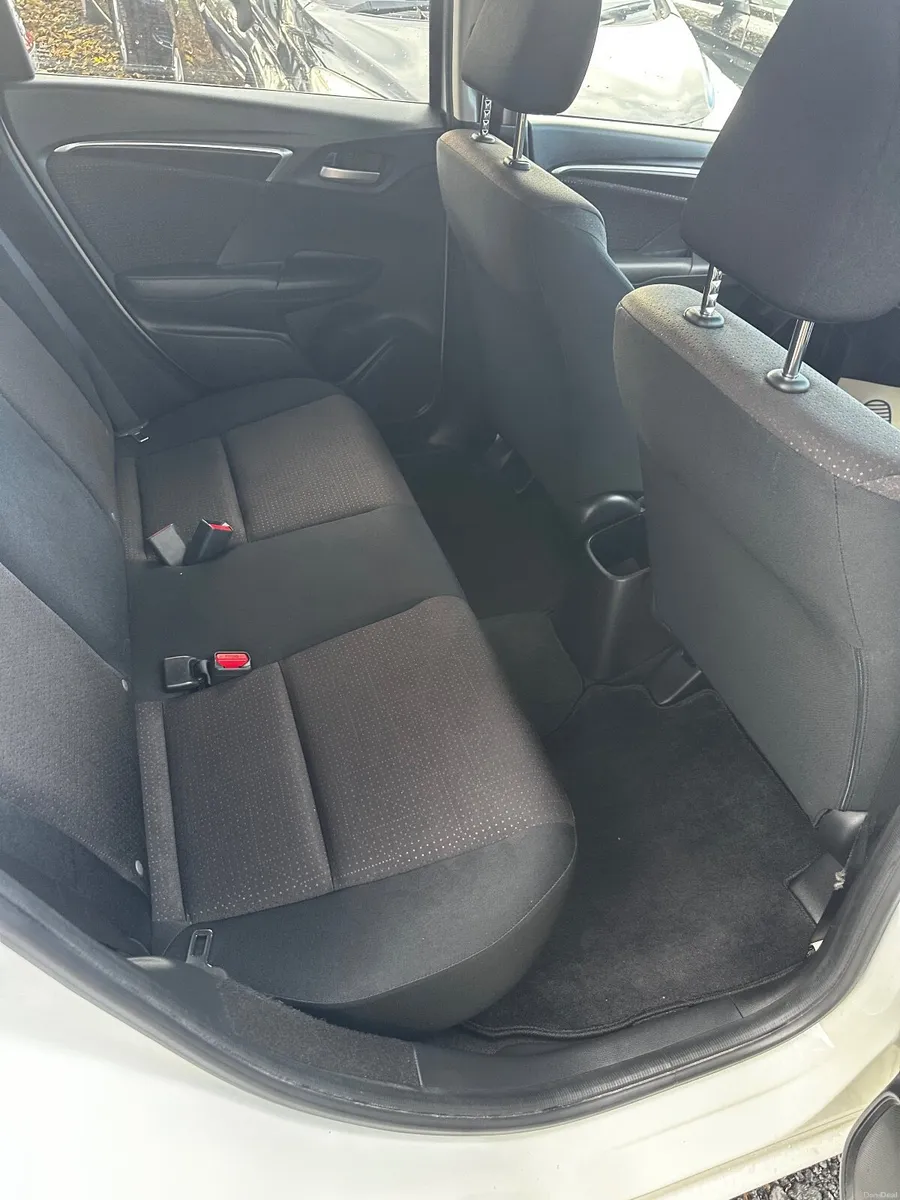 Honda Fit 2015 - Image 3