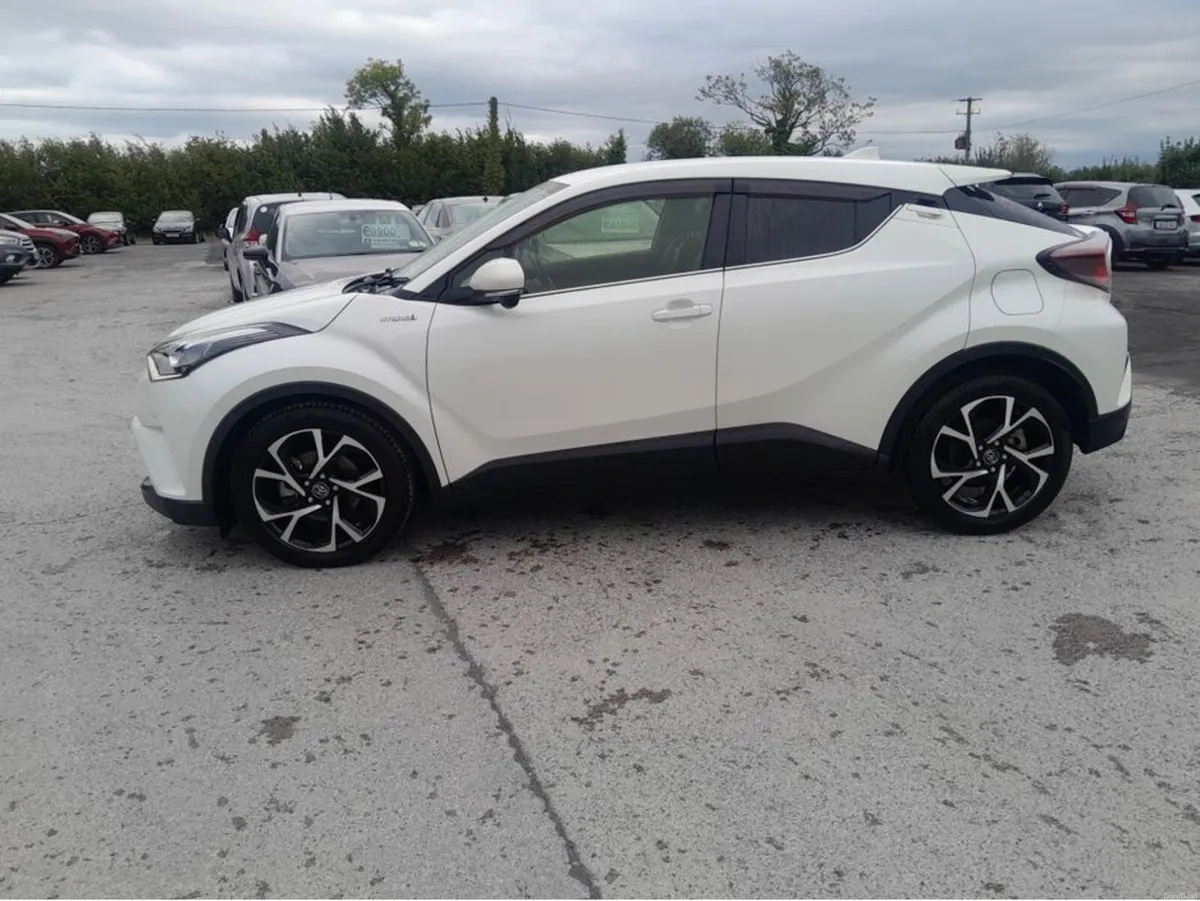 Toyota C-HR DAA-ZYX10 - Image 5