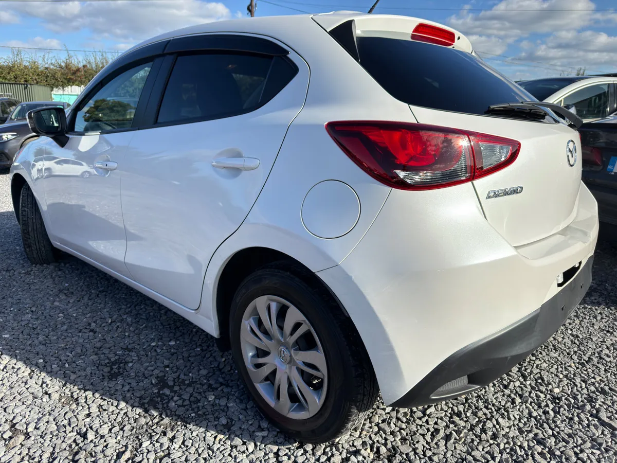 🔵 Mazda Demio/2 1.3 Petrol Automatic Low Km - Image 4
