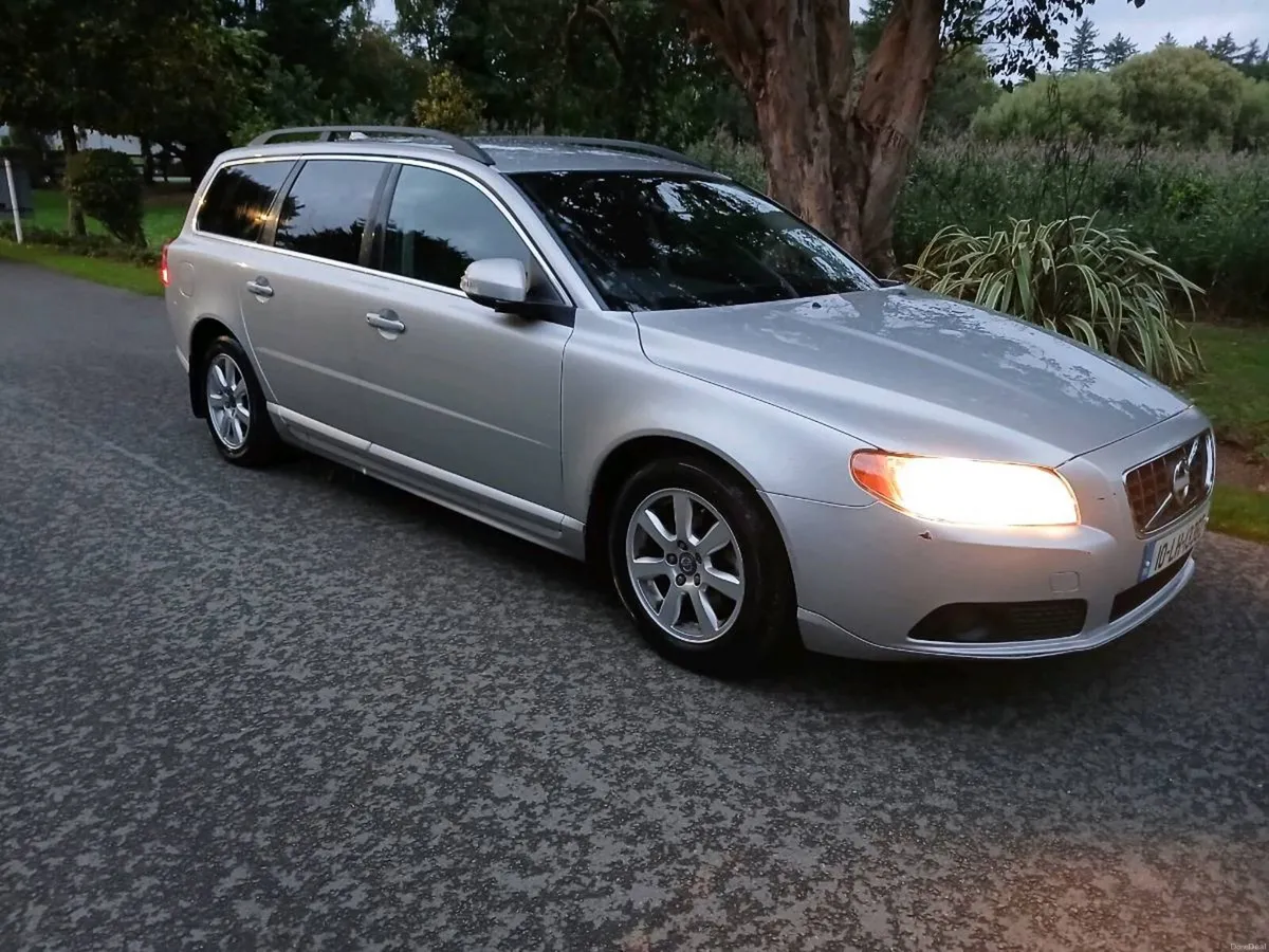 VOLVO V70 diesel new nct big speck - Image 6