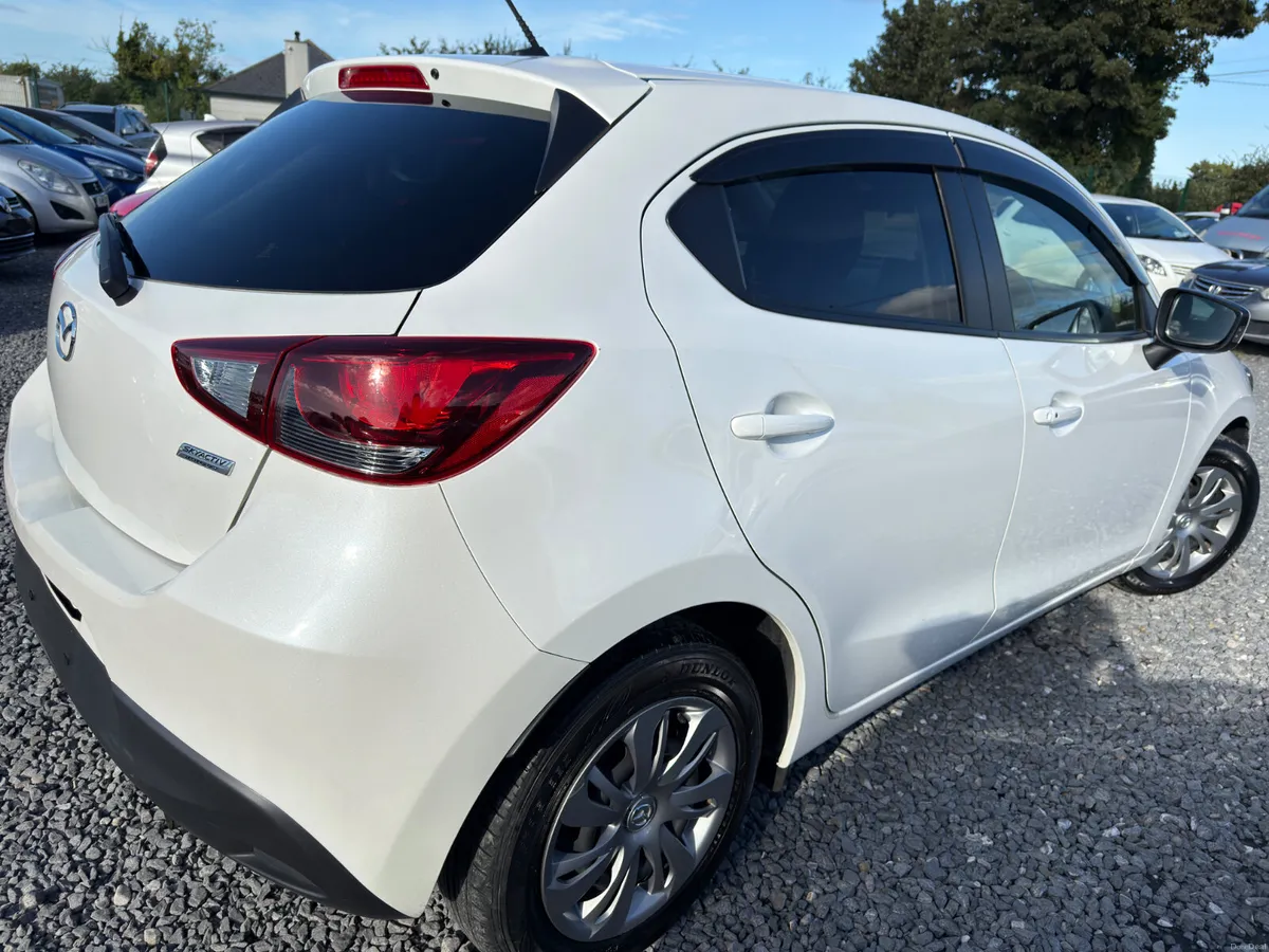 🔵 Mazda Demio/2 1.3 Petrol Automatic Low Km - Image 6