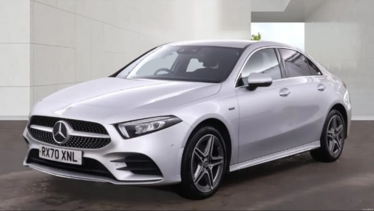 2020 MERCEDES A250 AMG LINE - Image 4