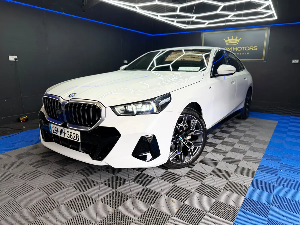 BMW 523i M-SPORT,2.0 petrol-mild hybrid,LOW KM - Image 5