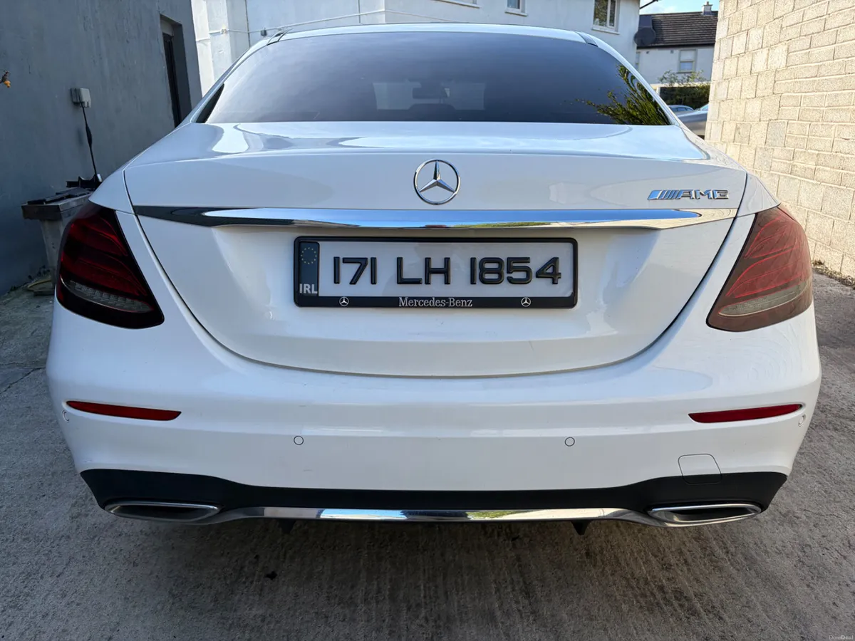 2017 Mercedes-Benz E-Class 220D AMG Line - Image 4