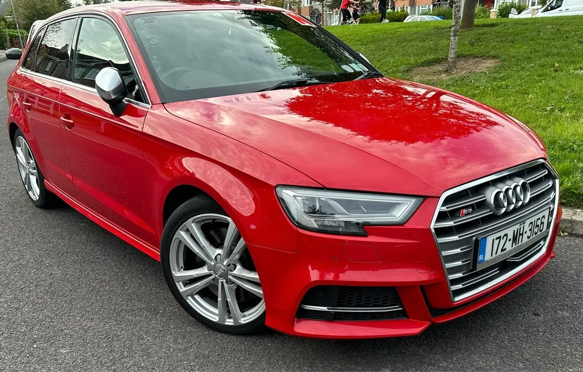 Audi S3 Stronic Quattro automatic - Image 2