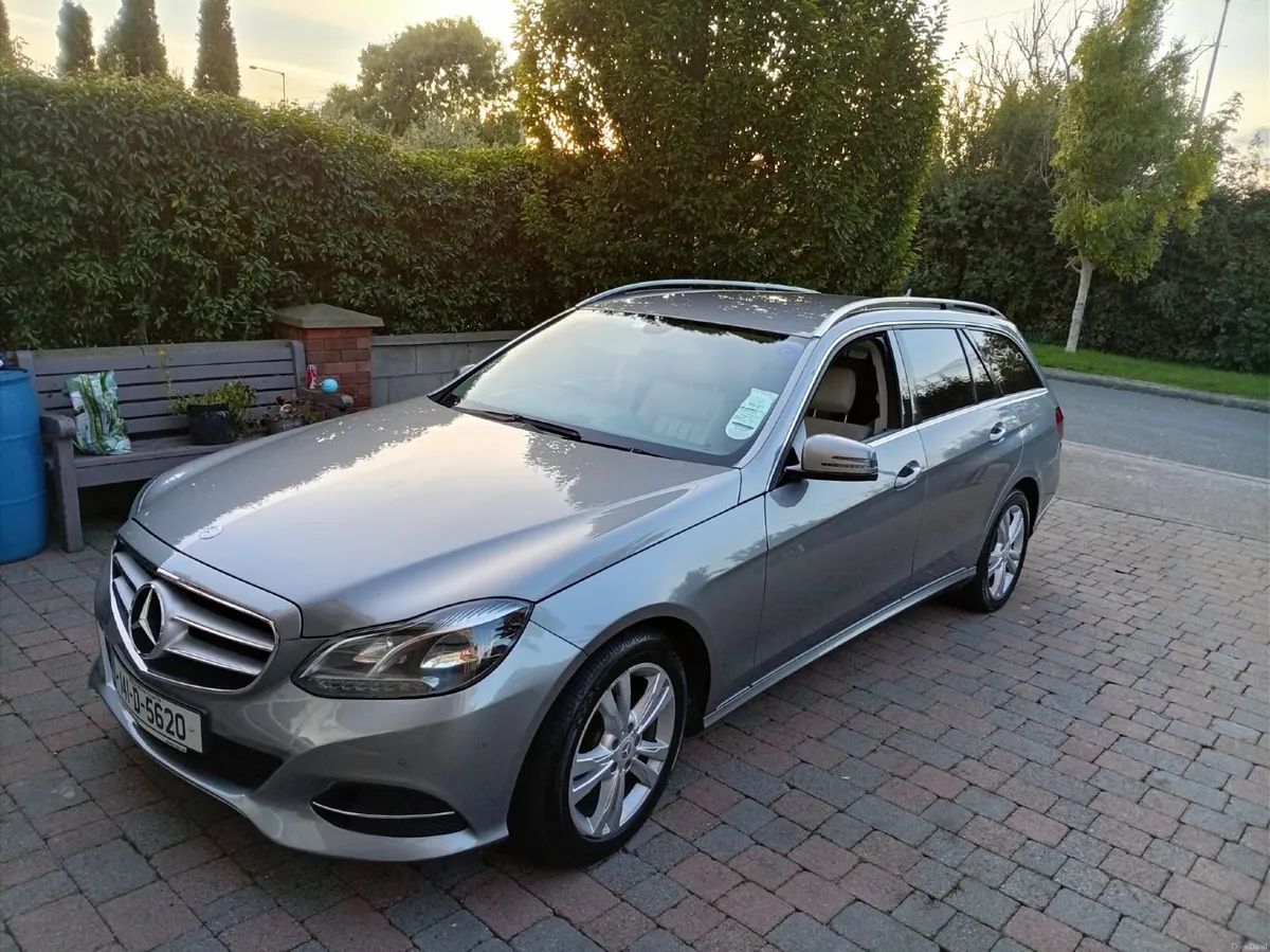 *2014 Mercedes-Benz E220 Estate – 7 Seater – Diese - Image 1