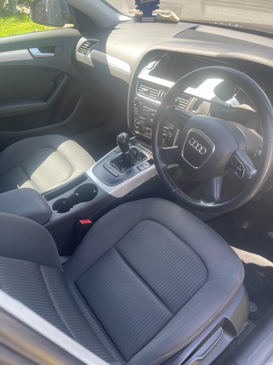 €3750 Audi A4 Avant 2.0TDI - Image 5