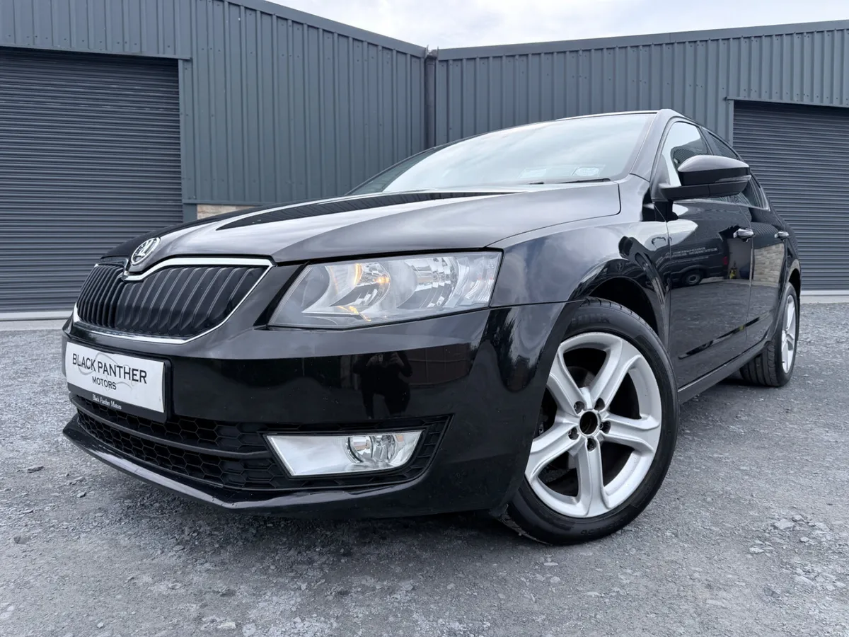 Skoda Octavia 161’ Ambition 1.6 Diesel Hatchback - Image 2