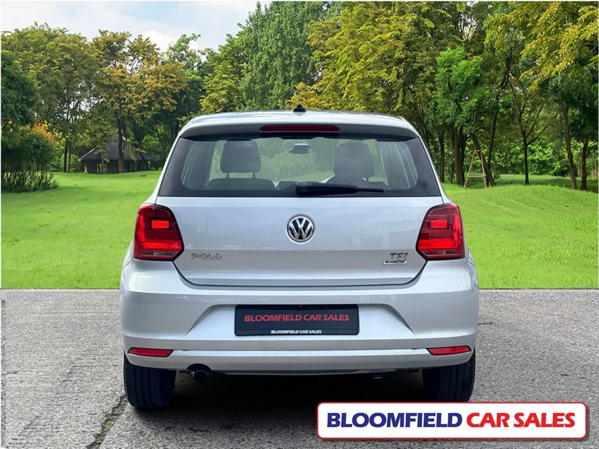 Volkswagen Polo 1.2 COMFORTLINE  , AUTO // IMMACUL - Image 6