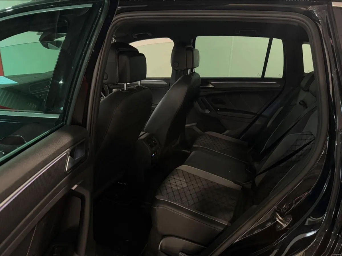 Volkswagen Tiguan R-LINE 2.0 TDI D7F 150HP 5DR AUT - Image 2