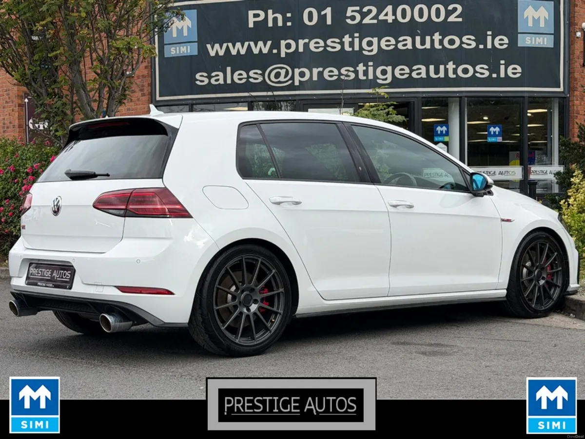 Volkswagen Golf 2.0 GTI PERFORMANCE PACK AUTO *CAR - Image 4