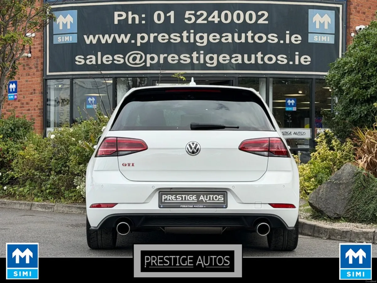 Volkswagen Golf 2.0 GTI PERFORMANCE PACK AUTO *CAR - Image 5