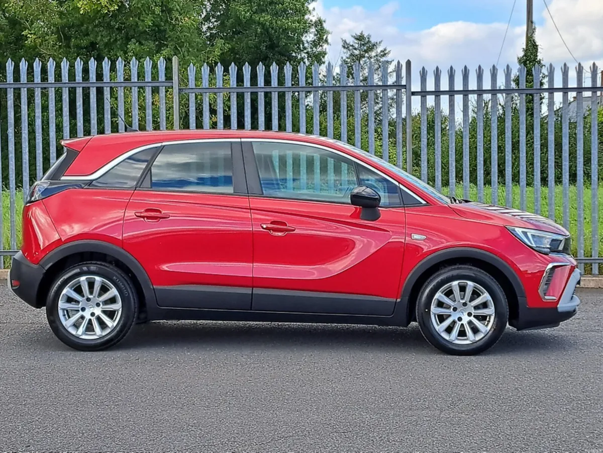 Opel Crossland ELITE 1.2 85BHP **BLACK LEATHER** - Image 4